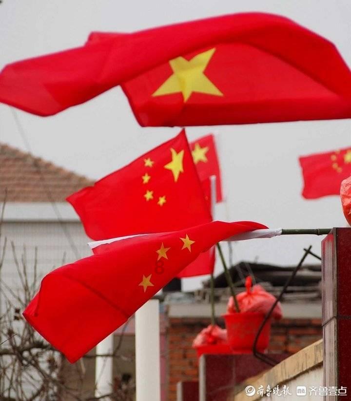 长江产业投资集团携“光芯屏端网”有关龙头企业来孝对接洽谈产业合作