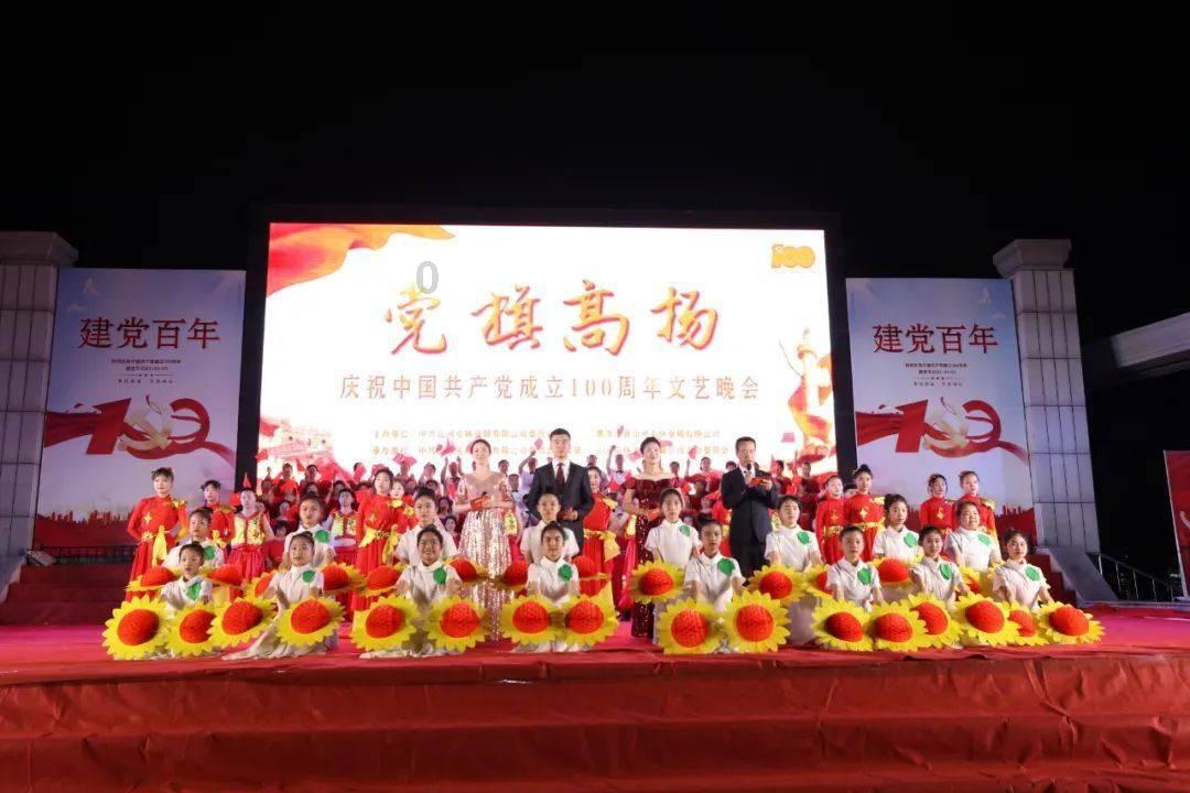 逃离残破的船只