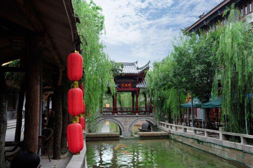 赵世宏离任鹏扬景瑞三年持有混合